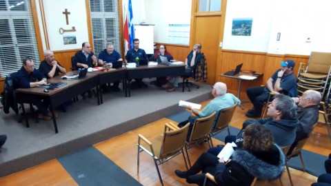 	            	Le maire de Saint-Paul-de-Montminy, Alain Talbot défend avec ardeur son intégrité lors du dernier conseil municipal	            