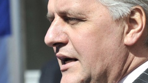 Adoption du projet de loi 34 «Nous démontrons, une fois de plus, que nous sommes véritablement le gouvernement des régions » Laurent Lessard