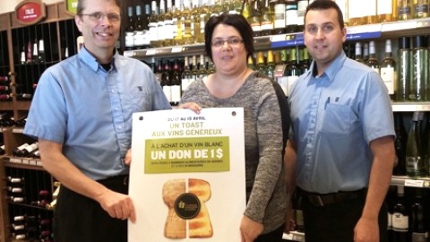 La campagne « Un toast aux vins généreux » permet à la SAQ de remettre 6 219 $ à Moisson Kamouraska, membre des Banques alimentaires du Québec