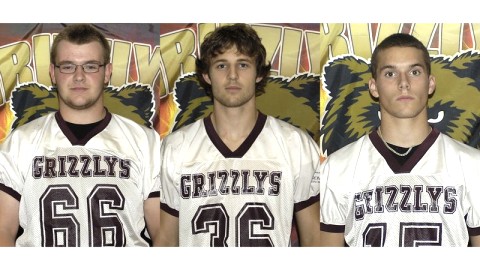TROIS GRIZZLYS SUR L'ÉQUIPE ÉTOILE