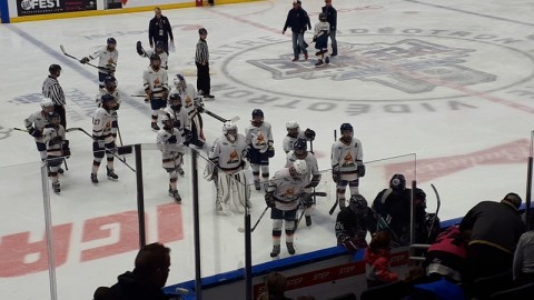 Les Alliés BB écrasent les Ambassadeurs de Chibougamau au Tournoi Pee-wee de Québec 