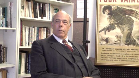 « On parle français dans les forces armées depuis que mon père a décidé qu?on le ferait » Charles Ménard, fils du général Dollard Ménard