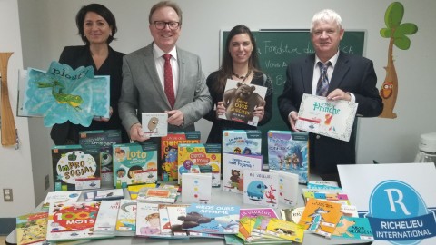 Le Club Richelieu de Montmagny fait un don de 1 000 $ pour l’acquisition de livres et de jeux thérapeutiques pour l’hôpital de Montmagny