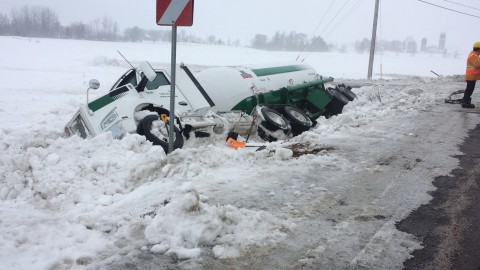 Des résidences évacuées à Berthier-sur-Mer en lien avec la sortie de route d’un camion-citerne de propane