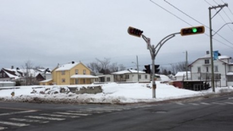 À La Pocatière, l'incendie de l'été dernier provoque des étincelles en justice