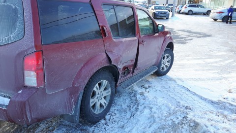 Collision entre deux véhicules à l’intersection du boulevard Taché Ouest et de la 3e avenue