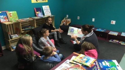 « Lire un cadeau pour la vie », de nouvelles trousses d’apprentissage à la Bibliothèque de Saint-Pamphile