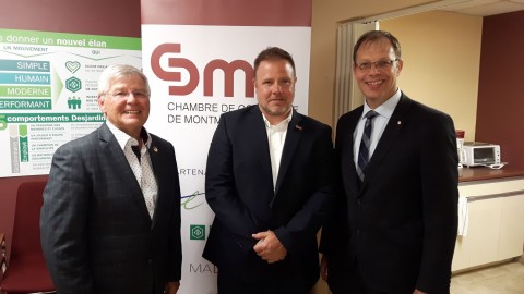 Christian Fournier accepte l’invitation de Norbert Morin et devient le coprésident du tournoi de golf de la Chambre de commerce de Montmagny 