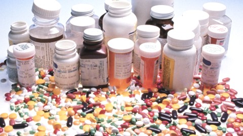 UN MÉDICAMENT SUR DEUX NE VAUT RIEN
