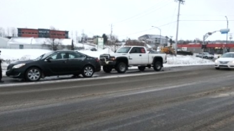 Légère collision sur le Boulevard Taché Ouest