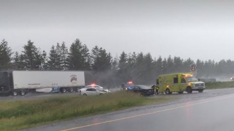 Collision entre deux véhicules sur l’autoroute 20 à Montmagny