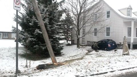 Un délit de fuite se termine par un accident spectaculaire à Montmagny