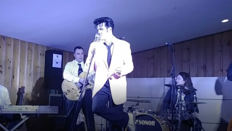 Un incroyable succès pour le spectacle d’Elvis Presley Early years à Berthier-sur-Mer