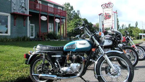 L'ÉPOPÉE DE LA MOTO SE DISTINGUE À L'ÉCHELLE CANADIENNE