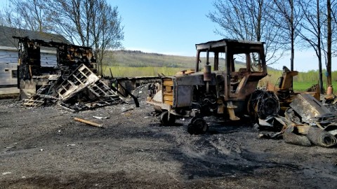 Une résidence est complètement détruite par les flammes à Cap-Saint-Ignace