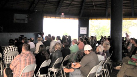 Rencontre d'information citoyenne sur le projet d'oléoduc de TransCanada à Témiscouata-sur-le-Lac