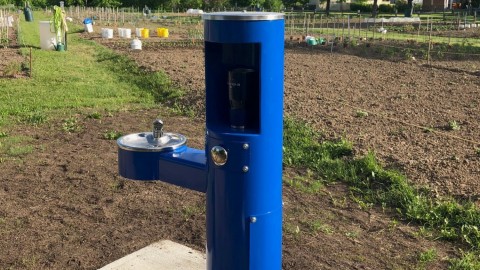 Montmagny procède à l’Installation d’une nouvelle fontaine d’eau multifonction 