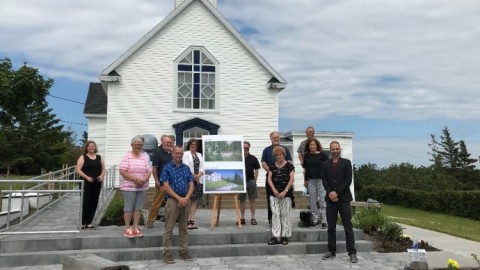 Marie-Eve Proulx annonce 50 000 $ pour favoriser l’accessibilité au Centre communautaire et culturel de la Pointe-aux-Orignaux 